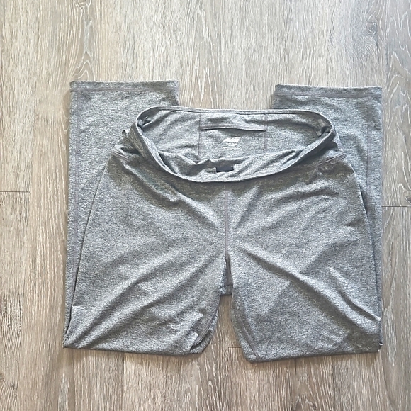 Gray and Black AVIA JOGGERS XL - Picture 6 of 7